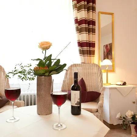 Boutiquehotel Haus Am Walde 게스트하우스 바트베벤슨